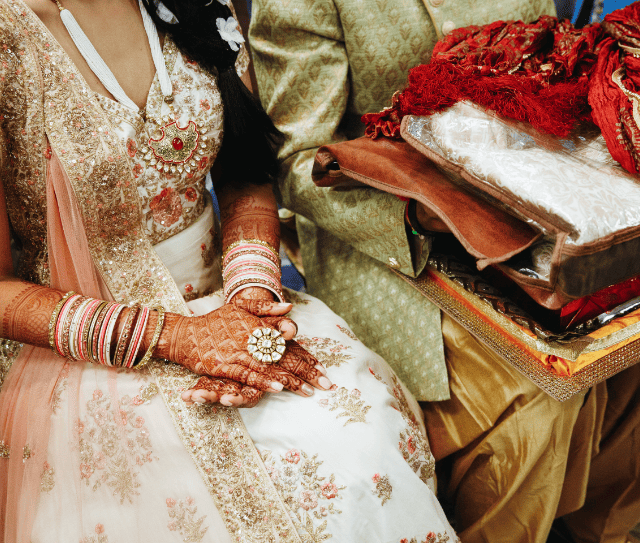 traditional-indian-wedding-dress-bride-attire-groom